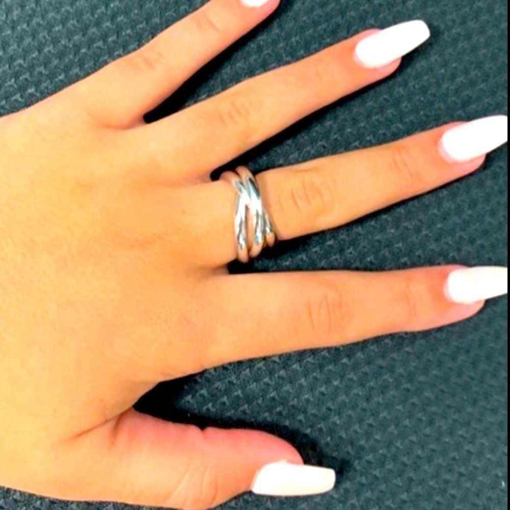 Silver Triple Interlocking Rings Size 8 - Picture 2 of 10